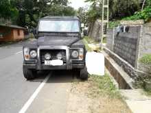 Land-Rover Defender 90 Series 32x 1977 SUV