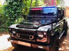 Land-Rover Defender TD5 1960 SUV