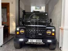 Land-Rover Defender 1984 SUV