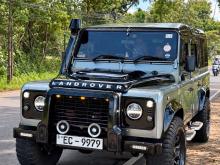 Land-Rover Defender 2024 SUV