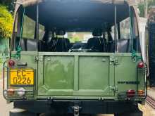 https://riyasewana.com/uploads/land-rover-diffender-1978-2219500812253.jpg