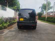 https://riyasewana.com/uploads/land-rover-discovery-4-2517455486.jpg