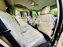 https://riyasewana.com/uploads/land-rover-discovery-4-47273824583.jpg