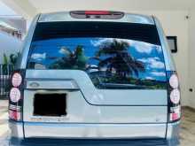 https://riyasewana.com/uploads/land-rover-discovery-5111250392.jpg