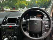 https://riyasewana.com/uploads/land-rover-free-lander-2011-2614135812404.jpg