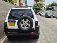 https://riyasewana.com/uploads/land-rover-freelander-1-116221217232.jpg