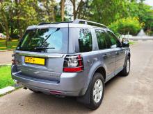 https://riyasewana.com/uploads/land-rover-freelander-2-1414480410613.jpg