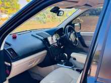 https://riyasewana.com/uploads/land-rover-freelander-2-1593408755.jpg