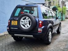 https://riyasewana.com/uploads/land-rover-freelander-2018304817842.jpg