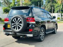 https://riyasewana.com/uploads/land-rover-land-cruiser-26513226243.jpg