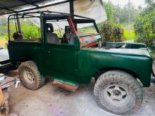 Land-Rover Defender 1980 SUV