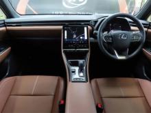 https://riyasewana.com/uploads/lexus-lbx-814554324221.jpg