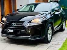 Lexus NX300h Urban Style 2017 SUV