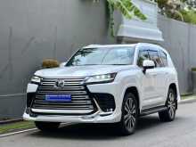 Lexus LX 600 2025 SUV