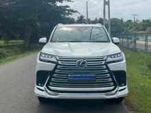 Lexus LX 600 2025 SUV