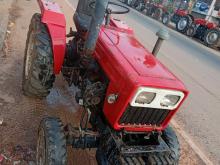Mahindra 1500 2000 Tractor