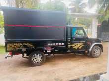 https://riyasewana.com/uploads/mahindra-2017-135265722543.jpg