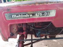 https://riyasewana.com/uploads/mahindra-575-di-311937556046.jpg