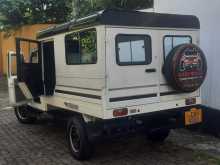 https://riyasewana.com/uploads/mahindra-belore-citi-6103842314.jpg
