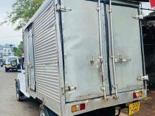 https://riyasewana.com/uploads/mahindra-bolero-110373924951.jpg