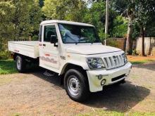 https://riyasewana.com/uploads/mahindra-bolero-111360324692.jpg