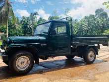 https://riyasewana.com/uploads/mahindra-bolero-11532314913.jpg
