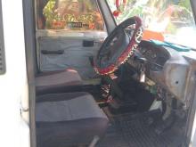 https://riyasewana.com/uploads/mahindra-bolero-11728466614.jpg