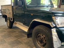 https://riyasewana.com/uploads/mahindra-bolero-132302306944.jpg
