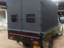 https://riyasewana.com/uploads/mahindra-bolero-13232915193.jpg