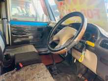 https://riyasewana.com/uploads/mahindra-bolero-1416074144.jpg