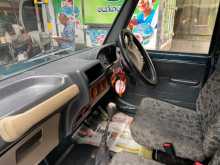 https://riyasewana.com/uploads/mahindra-bolero-15230140684.jpg