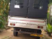 https://riyasewana.com/uploads/mahindra-bolero-18180951922.jpg