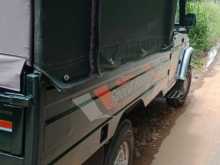 https://riyasewana.com/uploads/mahindra-bolero-2013-2021364212792.jpg