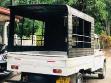 https://riyasewana.com/uploads/mahindra-bolero-2013-2621373812322.jpg