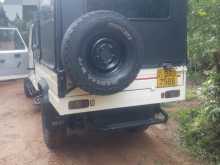 https://riyasewana.com/uploads/mahindra-bolero-2015-2418154312564.jpg