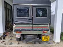 https://riyasewana.com/uploads/mahindra-bolero-2015-89093312192.jpg