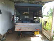 https://riyasewana.com/uploads/mahindra-bolero-2017-1411095412033.jpg