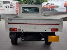 https://riyasewana.com/uploads/mahindra-bolero-2120533226.jpg