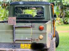 https://riyasewana.com/uploads/mahindra-bolero-2517365122673.jpg