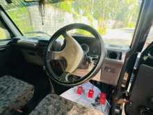 https://riyasewana.com/uploads/mahindra-bolero-25215503435.jpg