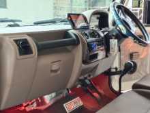https://riyasewana.com/uploads/mahindra-bolero-27210124232.jpg
