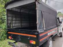 https://riyasewana.com/uploads/mahindra-bolero-281334124042.jpg
