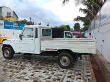 https://riyasewana.com/uploads/mahindra-bolero-41848134142.jpg