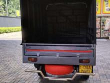 https://riyasewana.com/uploads/mahindra-bolero-6935326106.jpg