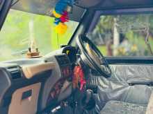 https://riyasewana.com/uploads/mahindra-bolero-722330522553.jpg