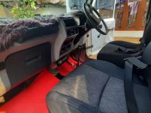 https://riyasewana.com/uploads/mahindra-bolero-7837166715.jpg