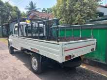 https://riyasewana.com/uploads/mahindra-bolero-81001154702.jpg