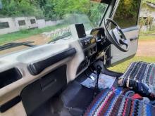 https://riyasewana.com/uploads/mahindra-bolero-81057146725.jpg