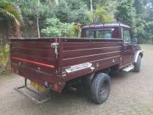 https://riyasewana.com/uploads/mahindra-bolero-81144414762.jpg