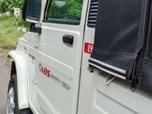 https://riyasewana.com/uploads/mahindra-bolero-city-132223256785.jpg